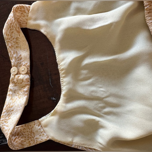 Like New fully lined Maxi dress. Size medium. - Picture 7 of 9